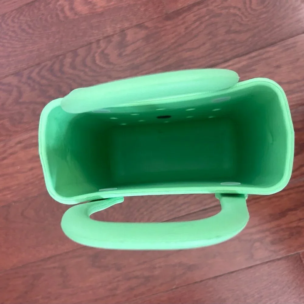 Green Mini Rubber Tote w Removeable 